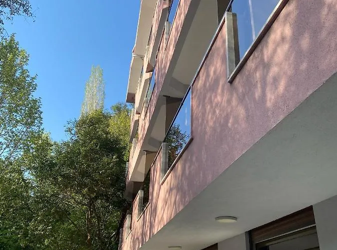 Yuvarlakcay Cinar Butik *