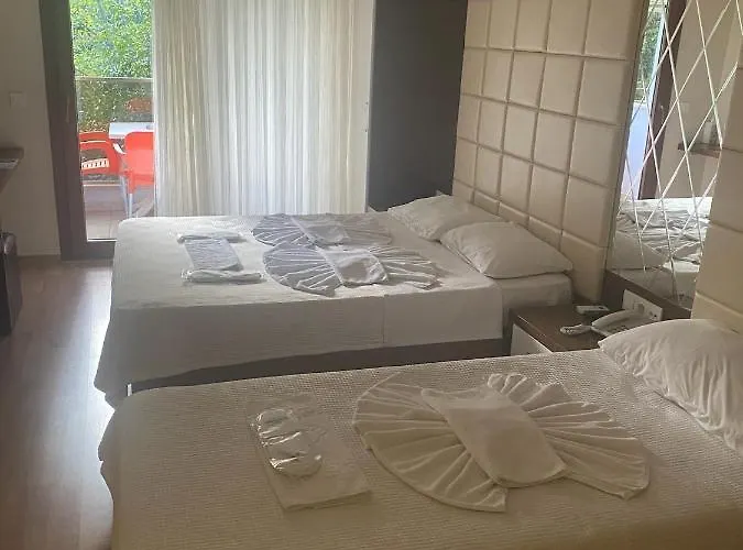 Yuvarlakcay Cinar Butik *